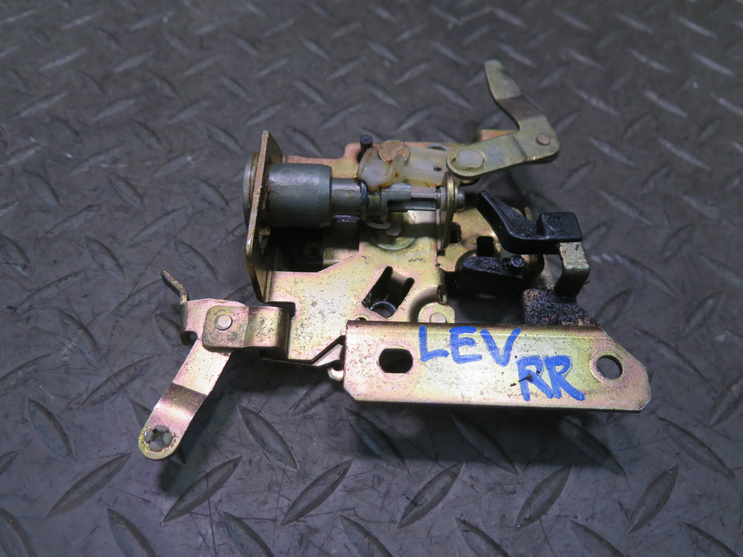 97-03 VW Eurovan T4 Rear Right Sliding Door Lock Latch 7D1843654 OEM