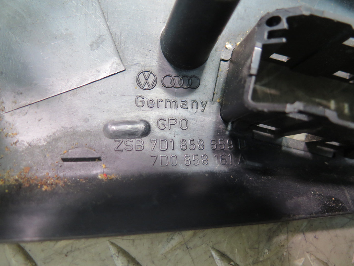 97-03 VW Eurovan T4 Steering Column Upper & Lower Trim Panel Black Set OEM