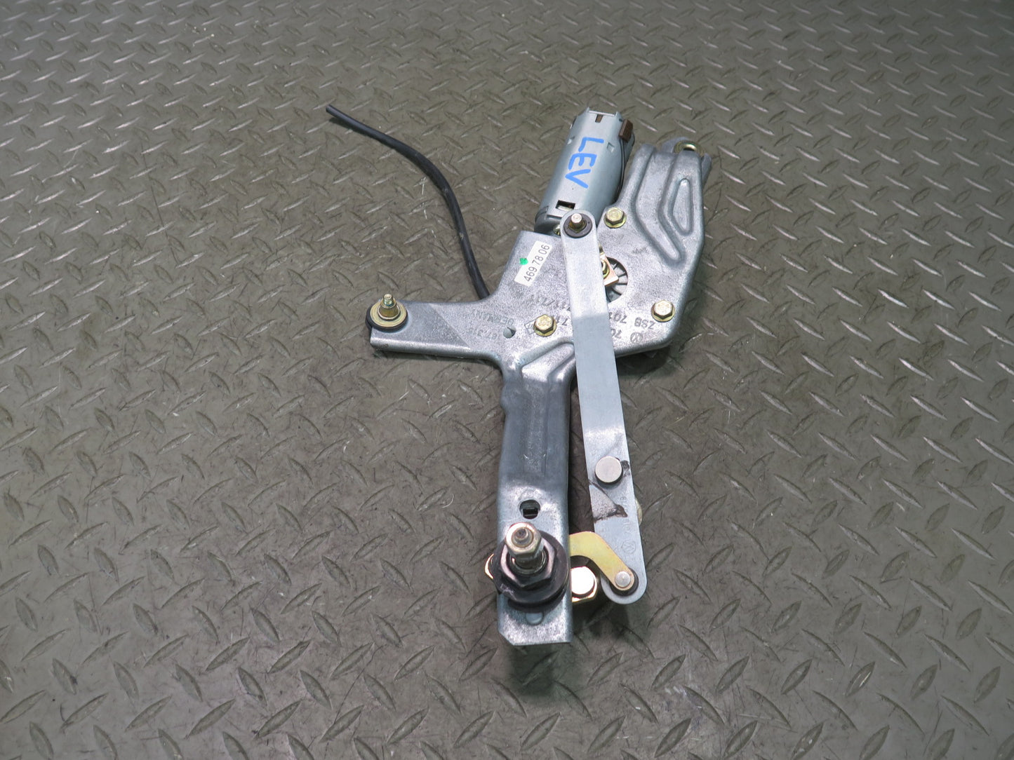 99-03 VW Eurovan T4 Rear Trunk Hatch Wiper Motor 701955713A OEM