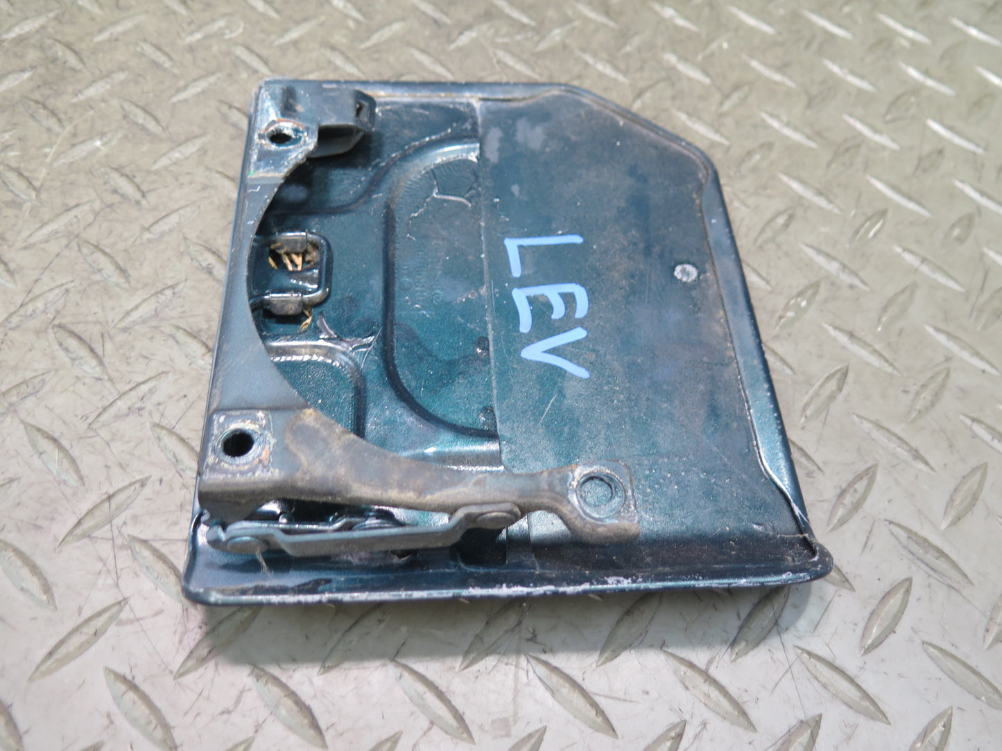 97-03 Volkswagen VW Eurovan T4 Fuel Tank Filler Door Lid Cover Emerald Green OEM