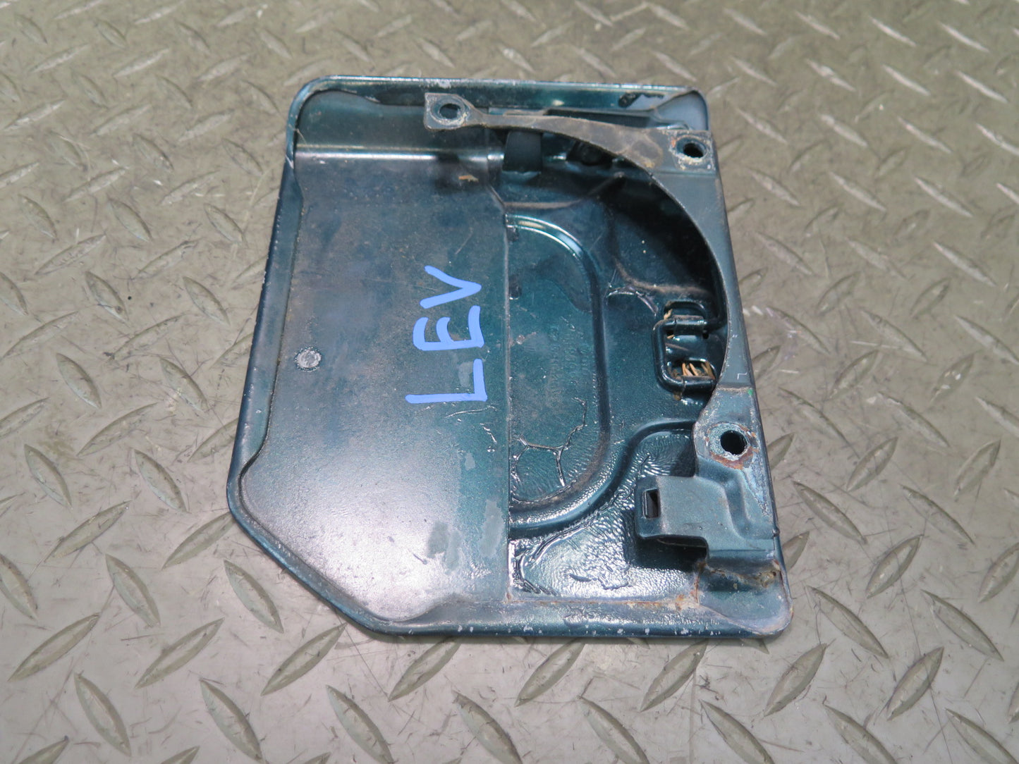 97-03 Volkswagen VW Eurovan T4 Fuel Tank Filler Door Lid Cover Emerald Green OEM