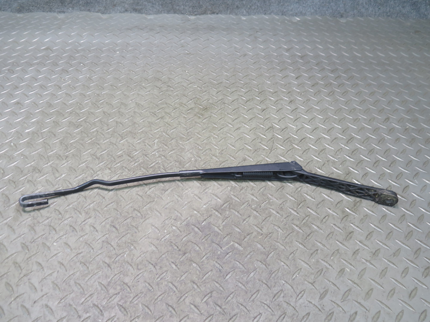 99-03 VW Eurovan T4 Set of 2 Front Windshield Left & Right Wiper Arm OEM