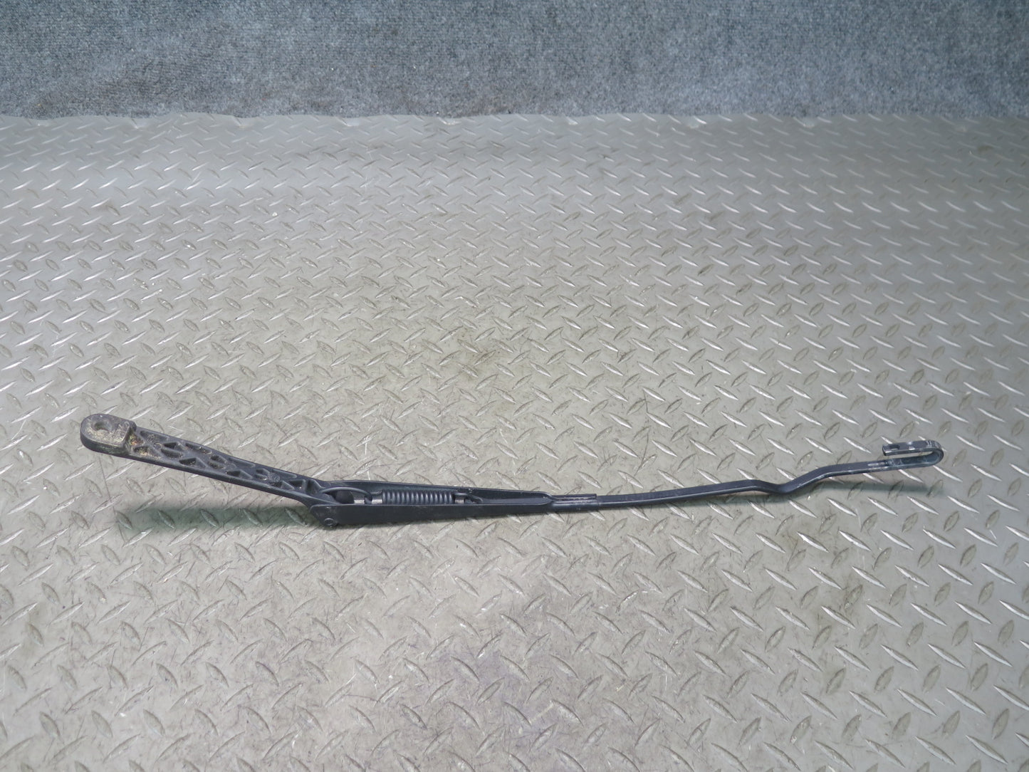 99-03 VW Eurovan T4 Set of 2 Front Windshield Left & Right Wiper Arm OEM