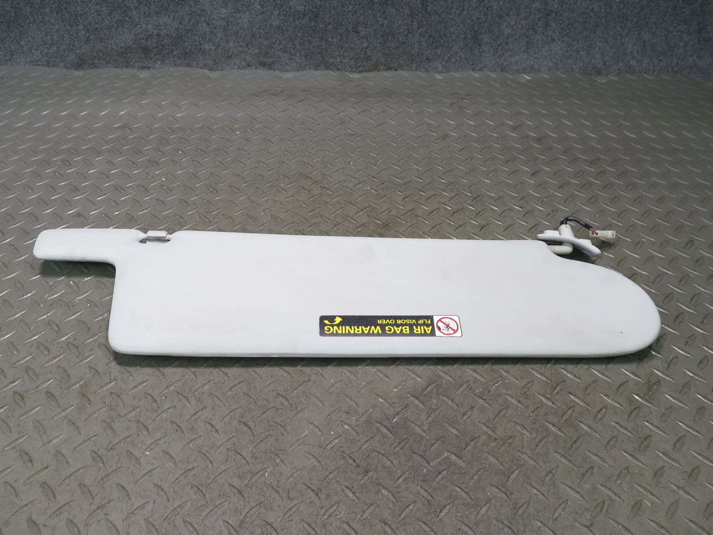 99-03 VW Eurovan T4 Set of 2 Front Left & Right Sun Visor Gray OEM