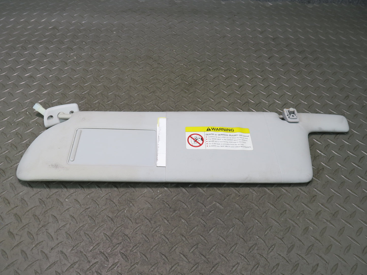 99-03 VW Eurovan T4 Set of 2 Front Left & Right Sun Visor Gray OEM