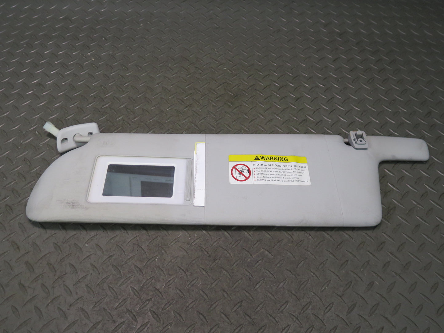 99-03 VW Eurovan T4 Set of 2 Front Left & Right Sun Visor Gray OEM