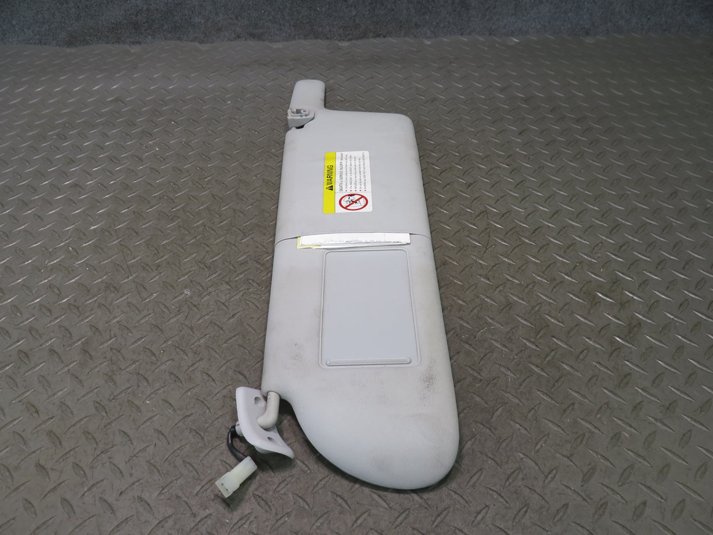 99-03 VW Eurovan T4 Set of 2 Front Left & Right Sun Visor Gray OEM