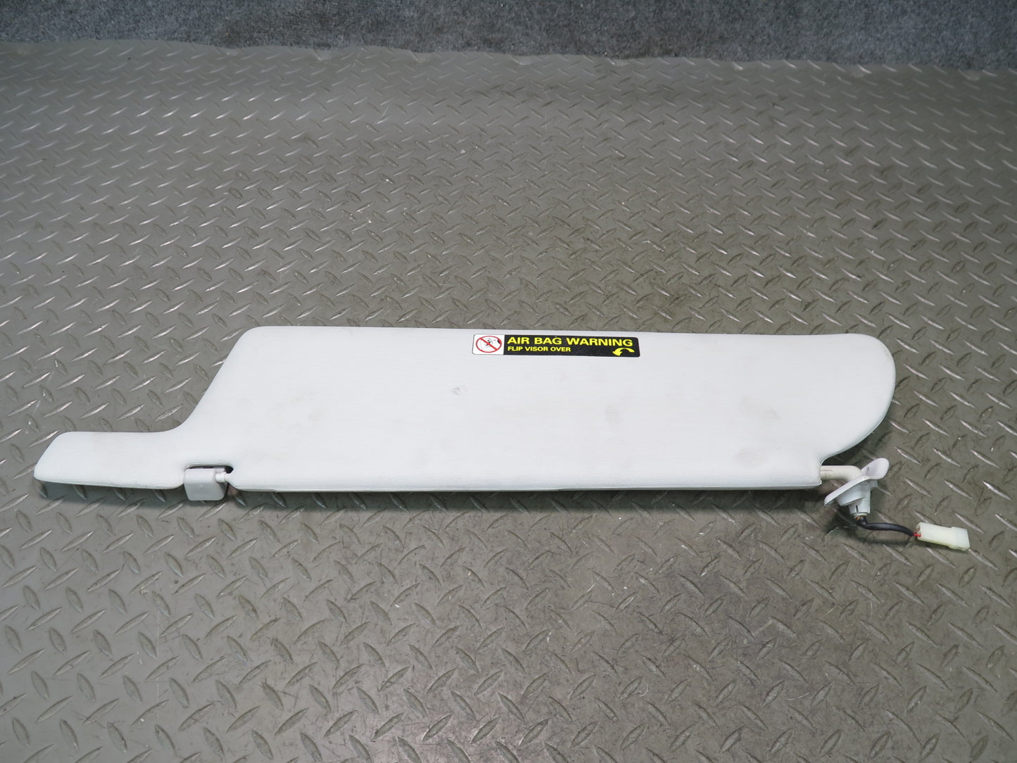 99-03 VW Eurovan T4 Set of 2 Front Left & Right Sun Visor Gray OEM