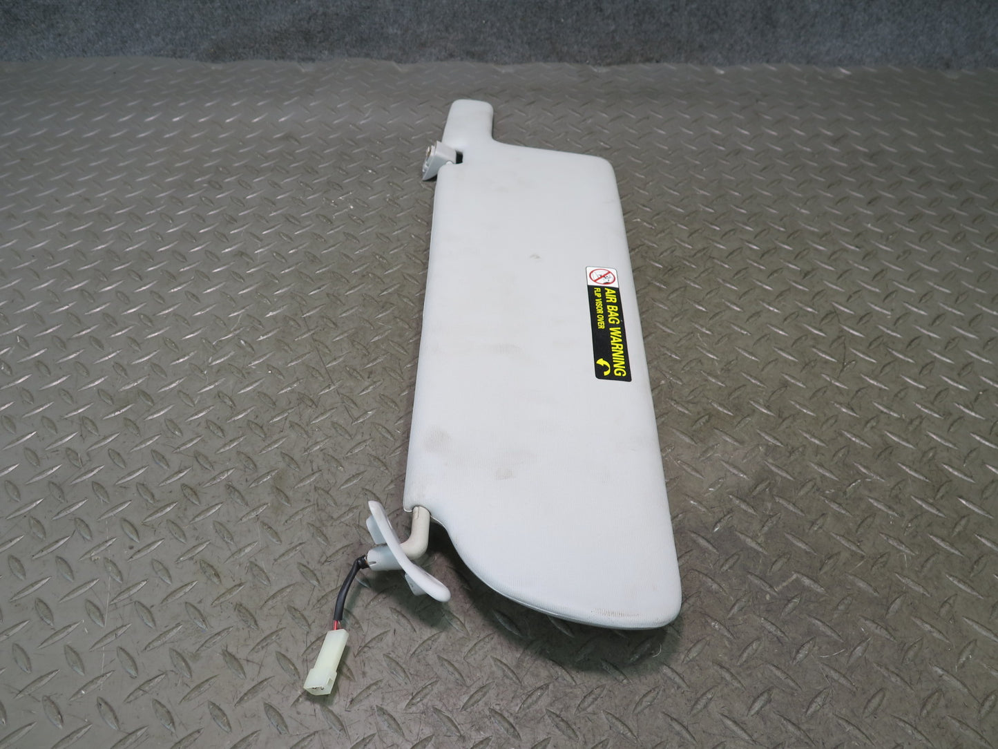 99-03 VW Eurovan T4 Set of 2 Front Left & Right Sun Visor Gray OEM