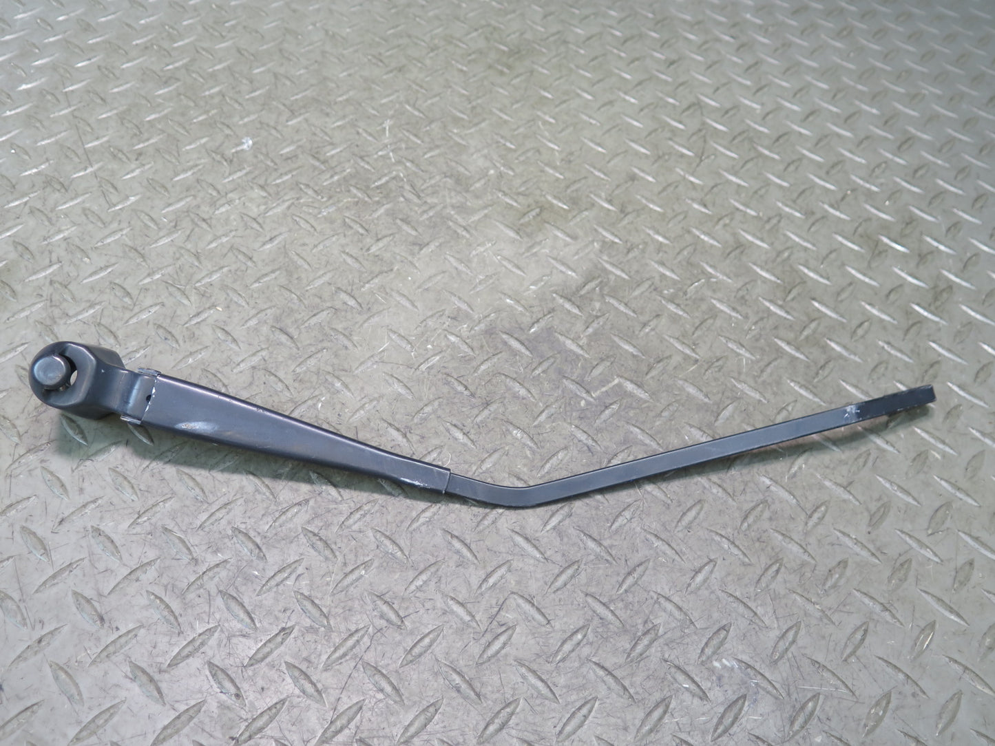99-03 Volkswagen VW Eurovan T4 Rear Tailgate Wiper Arm 701955707 OEM