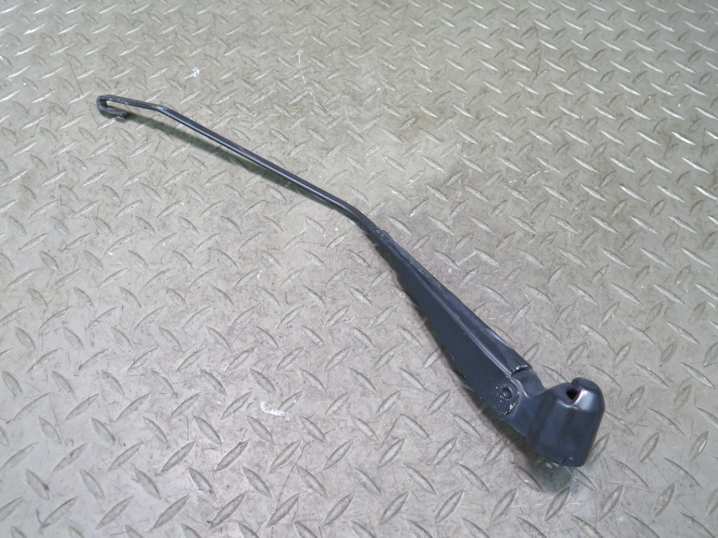 99-03 Volkswagen VW Eurovan T4 Rear Tailgate Wiper Arm 701955707 OEM