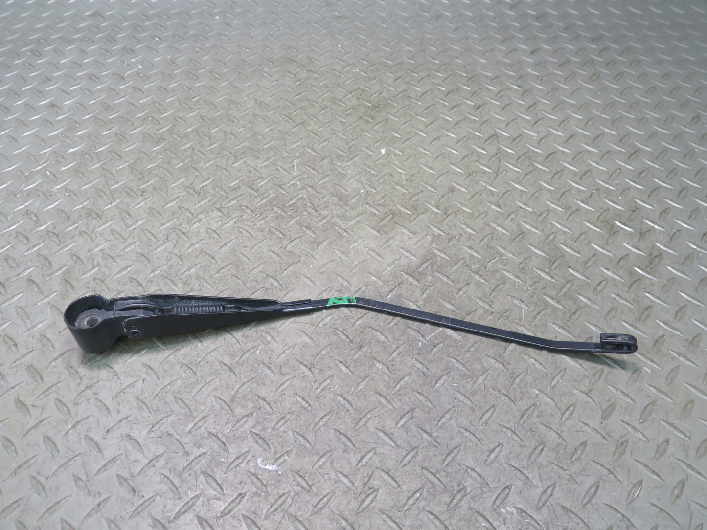 99-03 Volkswagen VW Eurovan T4 Rear Tailgate Wiper Arm 701955707 OEM