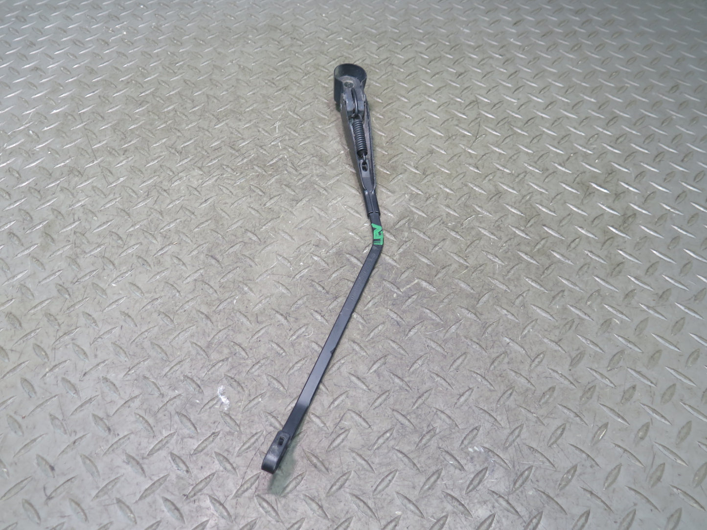 99-03 Volkswagen VW Eurovan T4 Rear Tailgate Wiper Arm 701955707 OEM