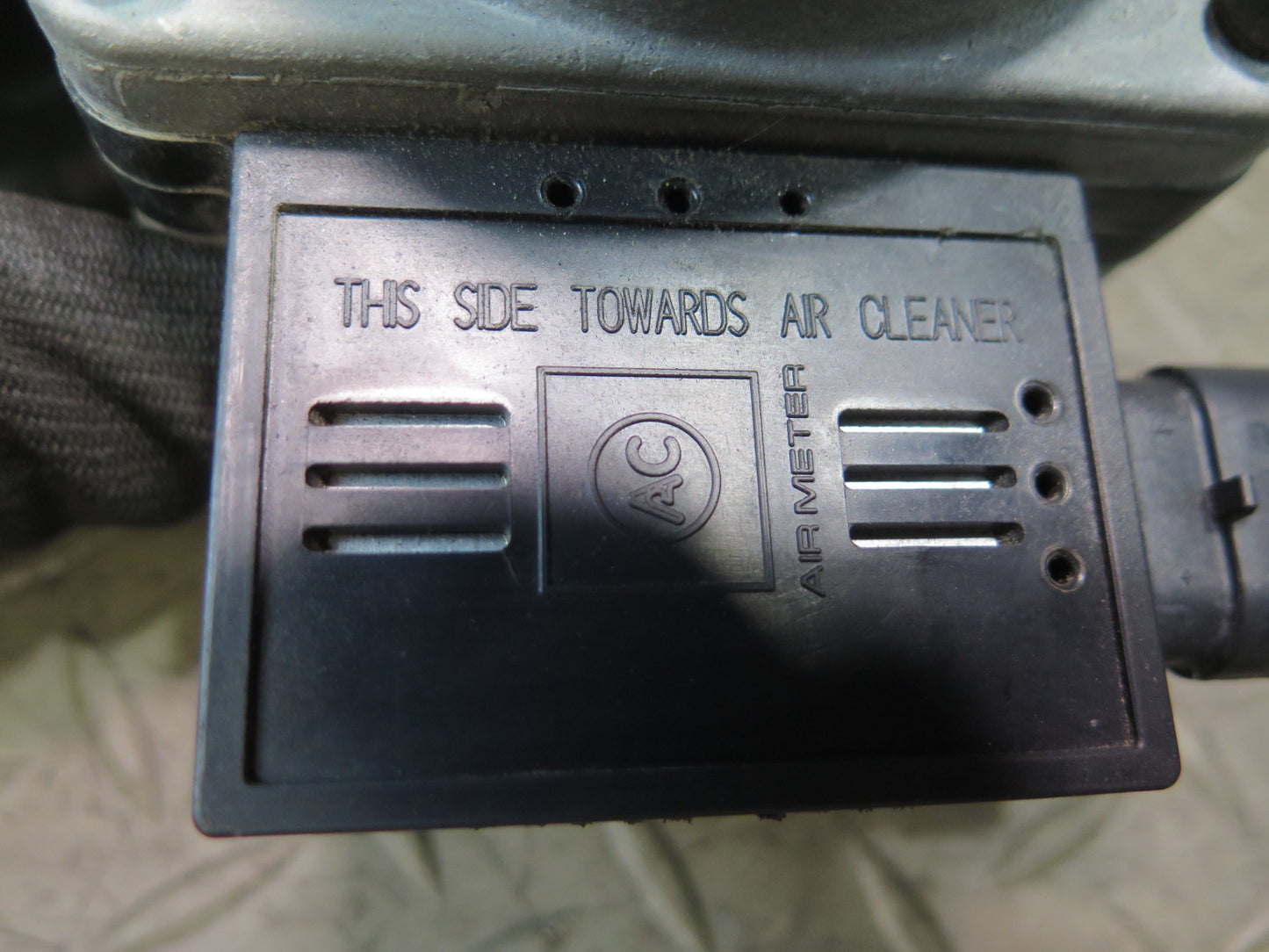 97-00 Chevrolet Corvette C5 MAF Mass Air Flow Meter Sensor OEM