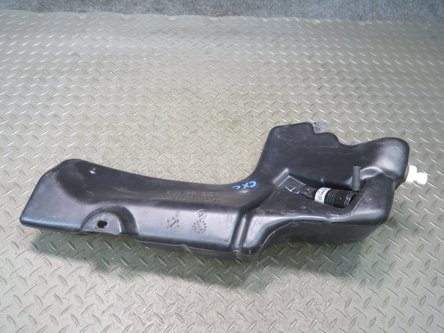 97-04 Chevrolet Corvette C5 Windshield Washer Fluid Reservoir Tank 22154852 OEM