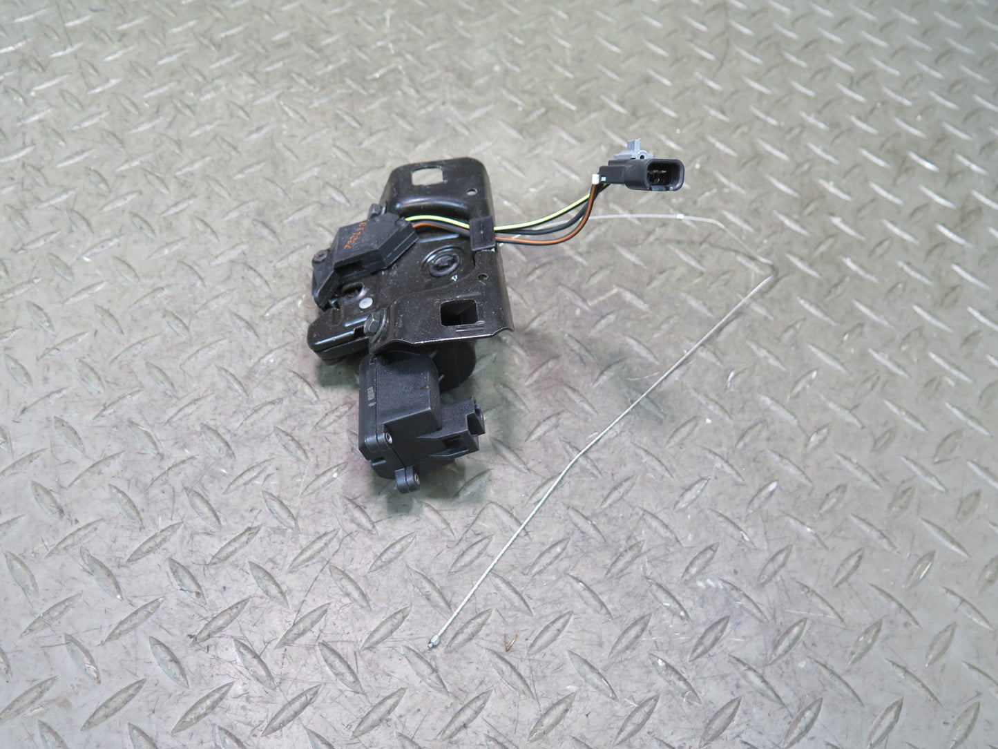 97-04 Chevrolet Corvette C5 Rear Right Trunk Lock Latch Actuator OEM