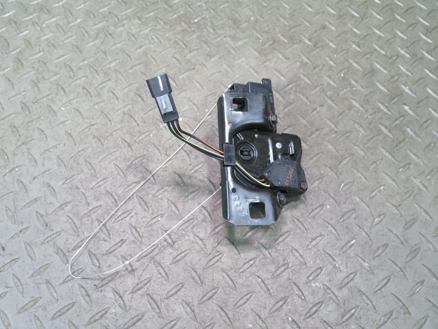 97-04 Chevrolet Corvette C5 Rear Right Trunk Lock Latch Actuator OEM