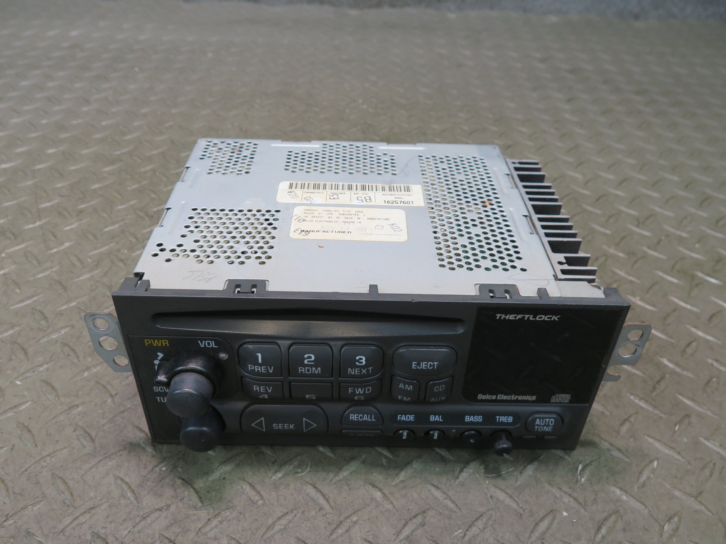 97-04 Chevrolet Corvette C5 Radio CD Player Receiver Head Unit 16257601 OEM