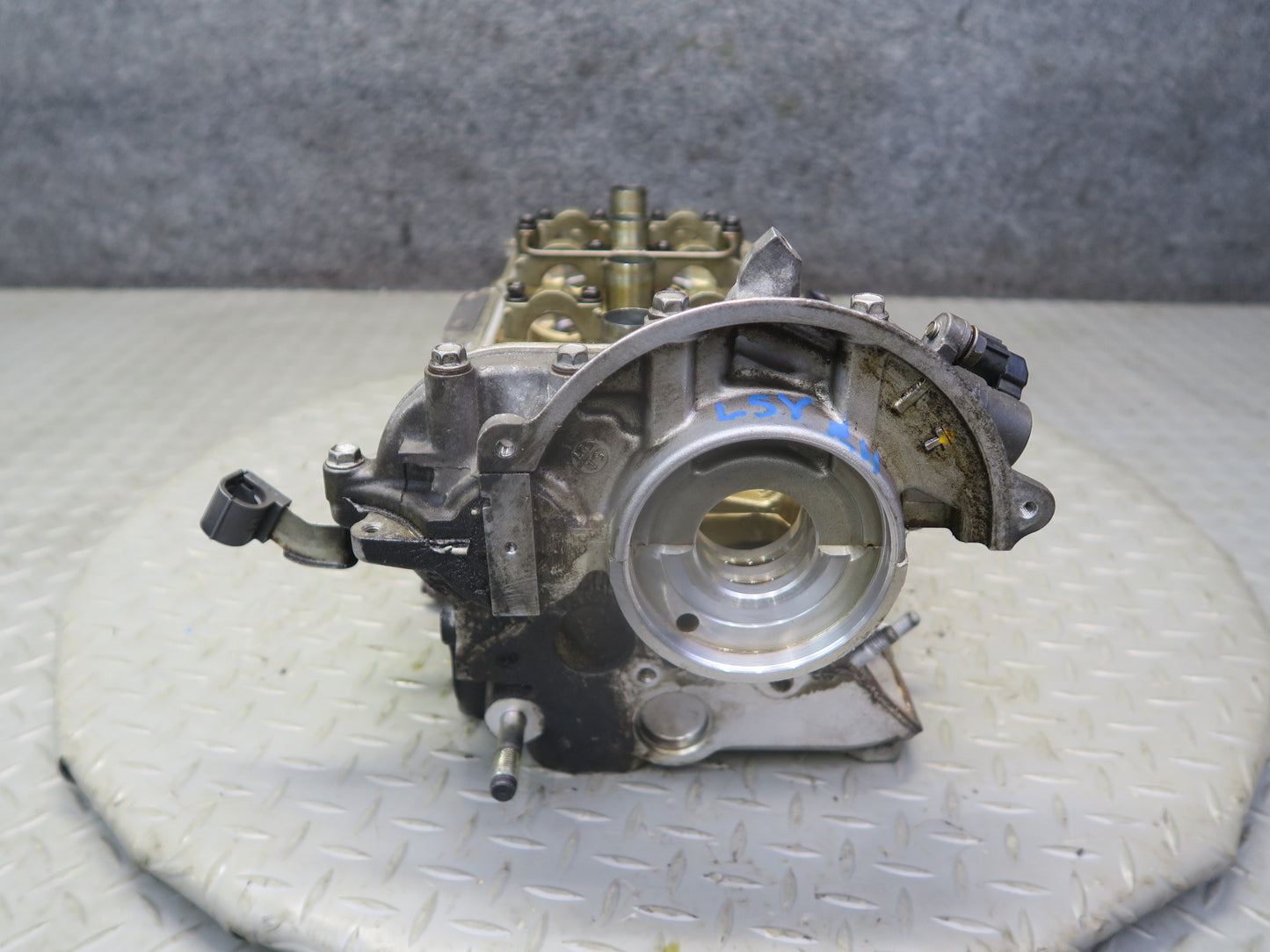 01-06 Lexus LS430 3UZFE 4.3L Engine Motor Right Cylinder Head OEM