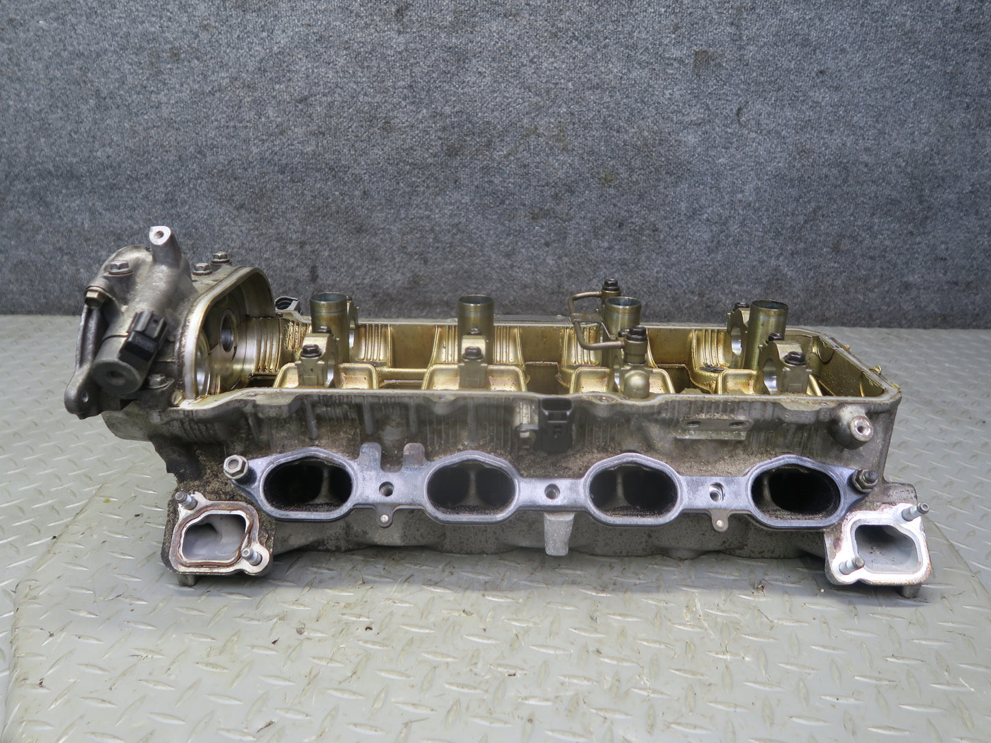 01-06 Lexus LS430 3UZFE 4.3L Engine Motor Right Cylinder Head OEM