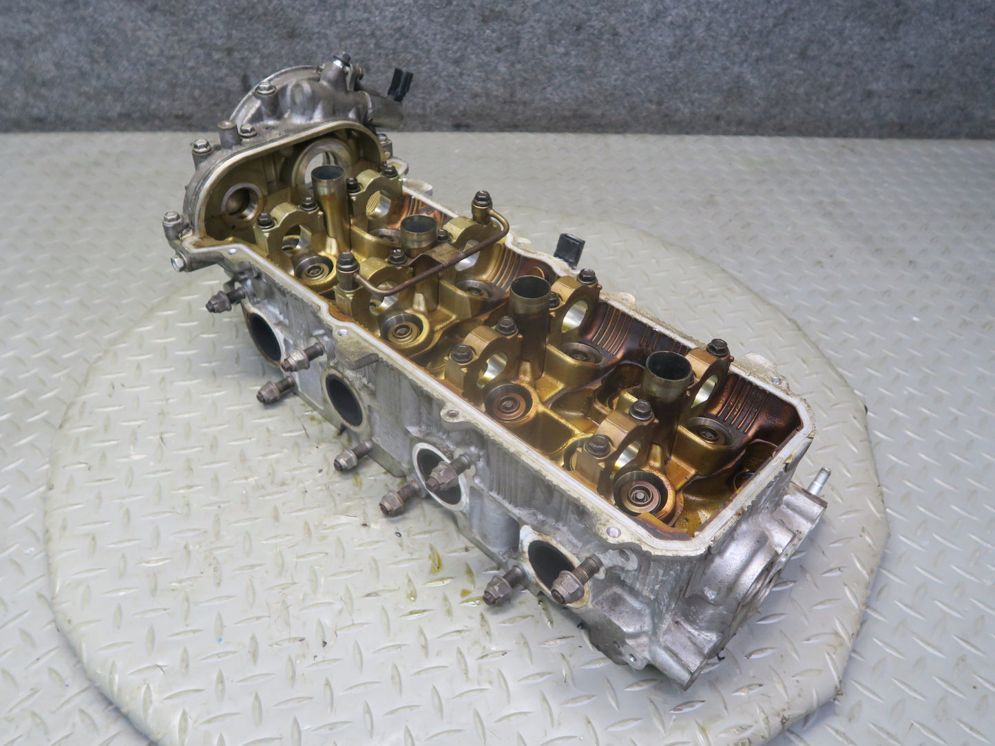 01-06 Lexus LS430 3UZFE 4.3L Engine Motor Left Cylinder Head OEM