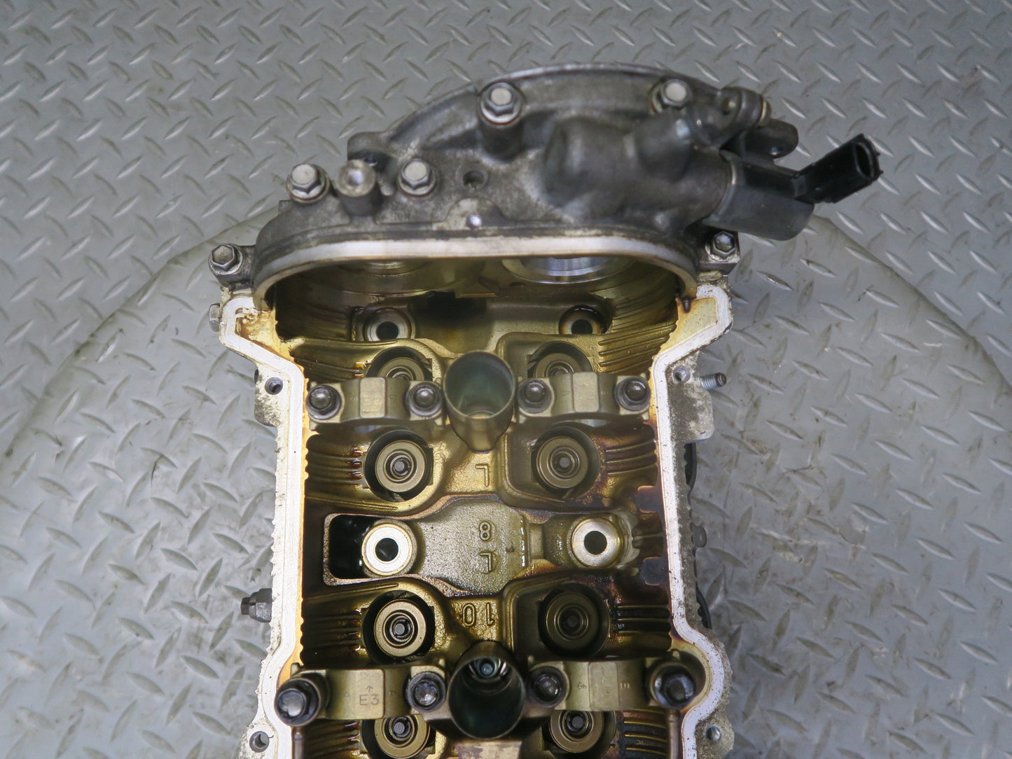 01-06 Lexus LS430 3UZFE 4.3L Engine Motor Left Cylinder Head OEM