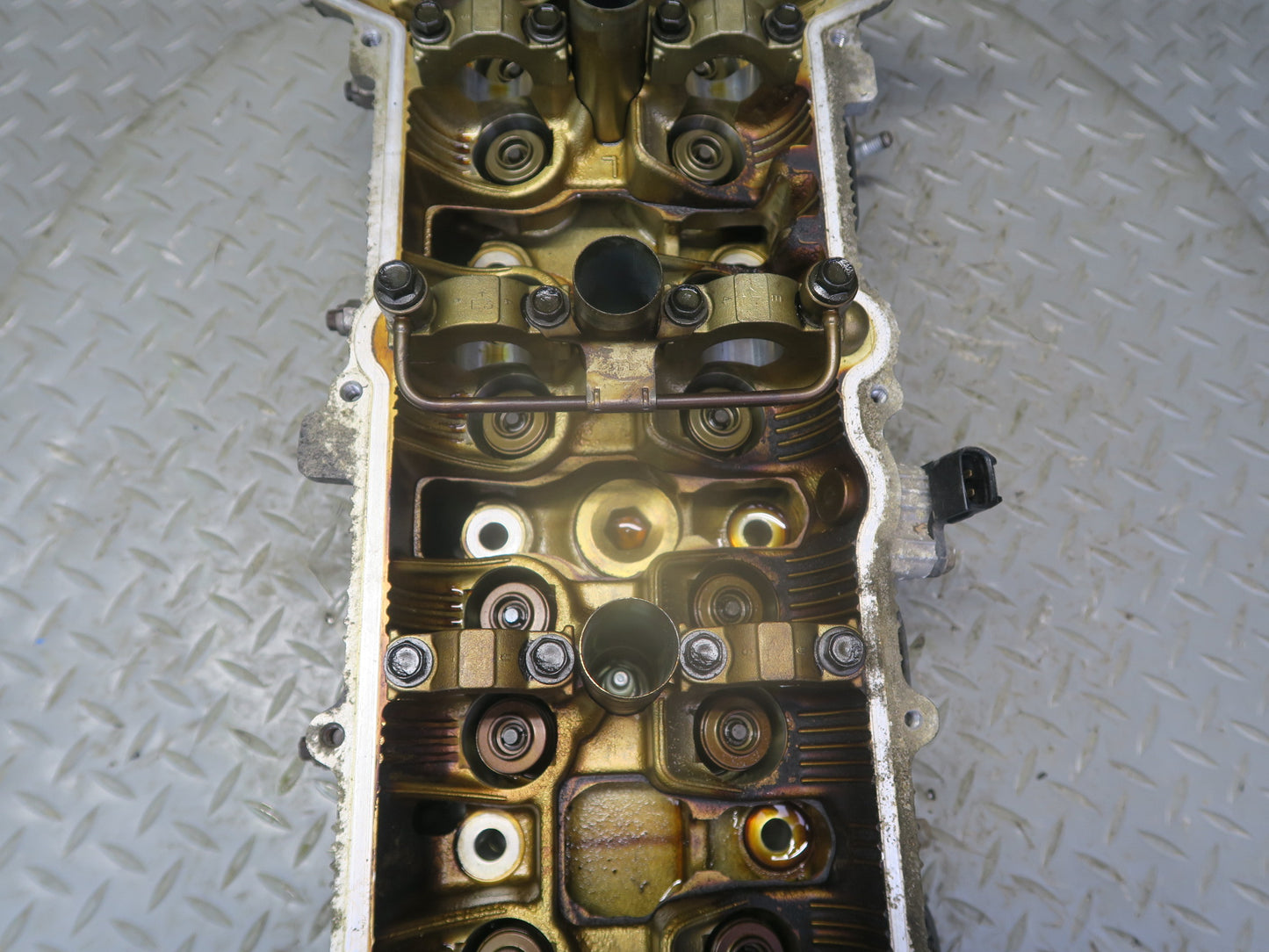 01-06 Lexus LS430 3UZFE 4.3L Engine Motor Left Cylinder Head OEM