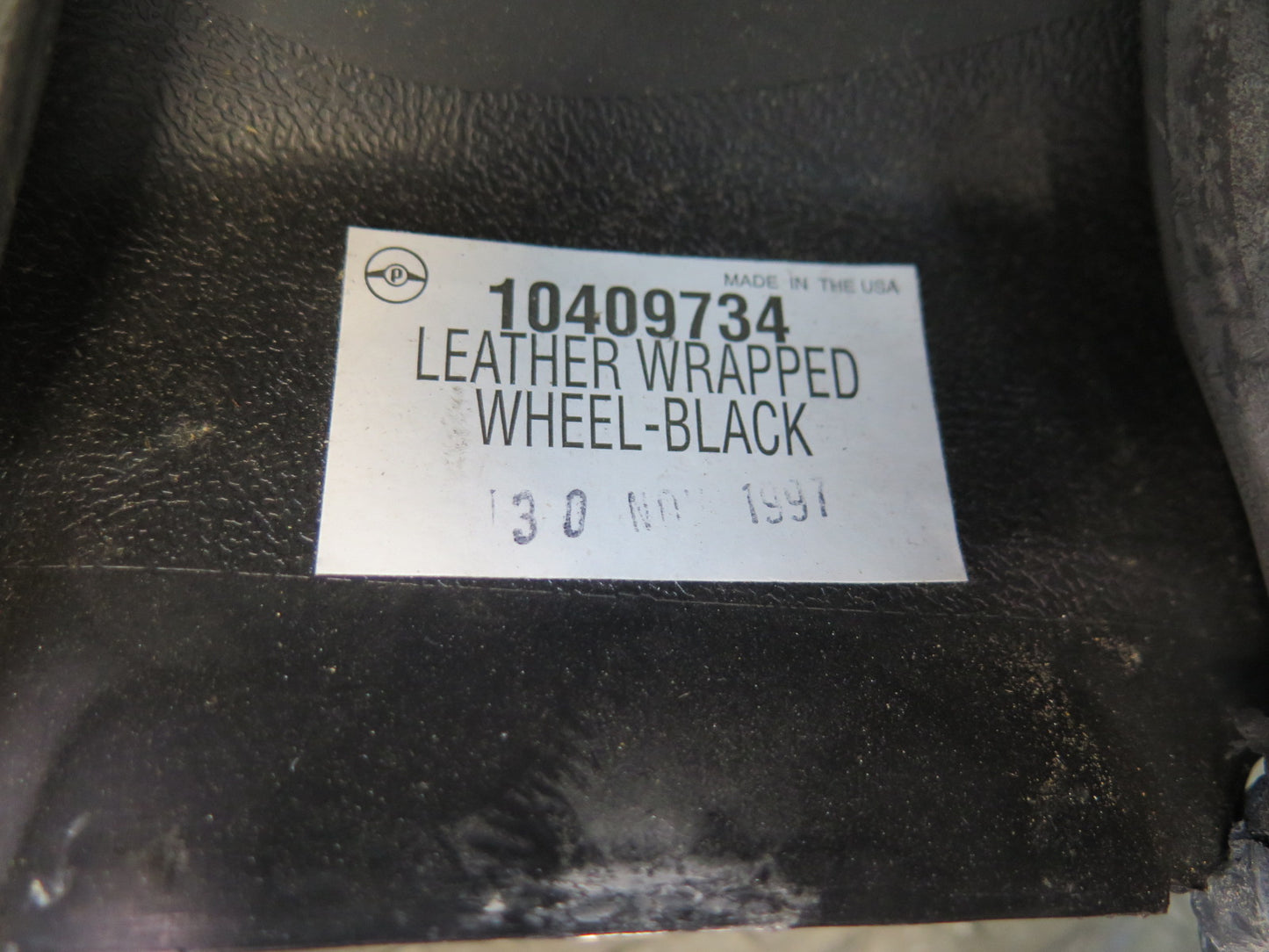 97-04 Chevrolet Corvette C5 Leather Steering Wheel 10409734 OEM