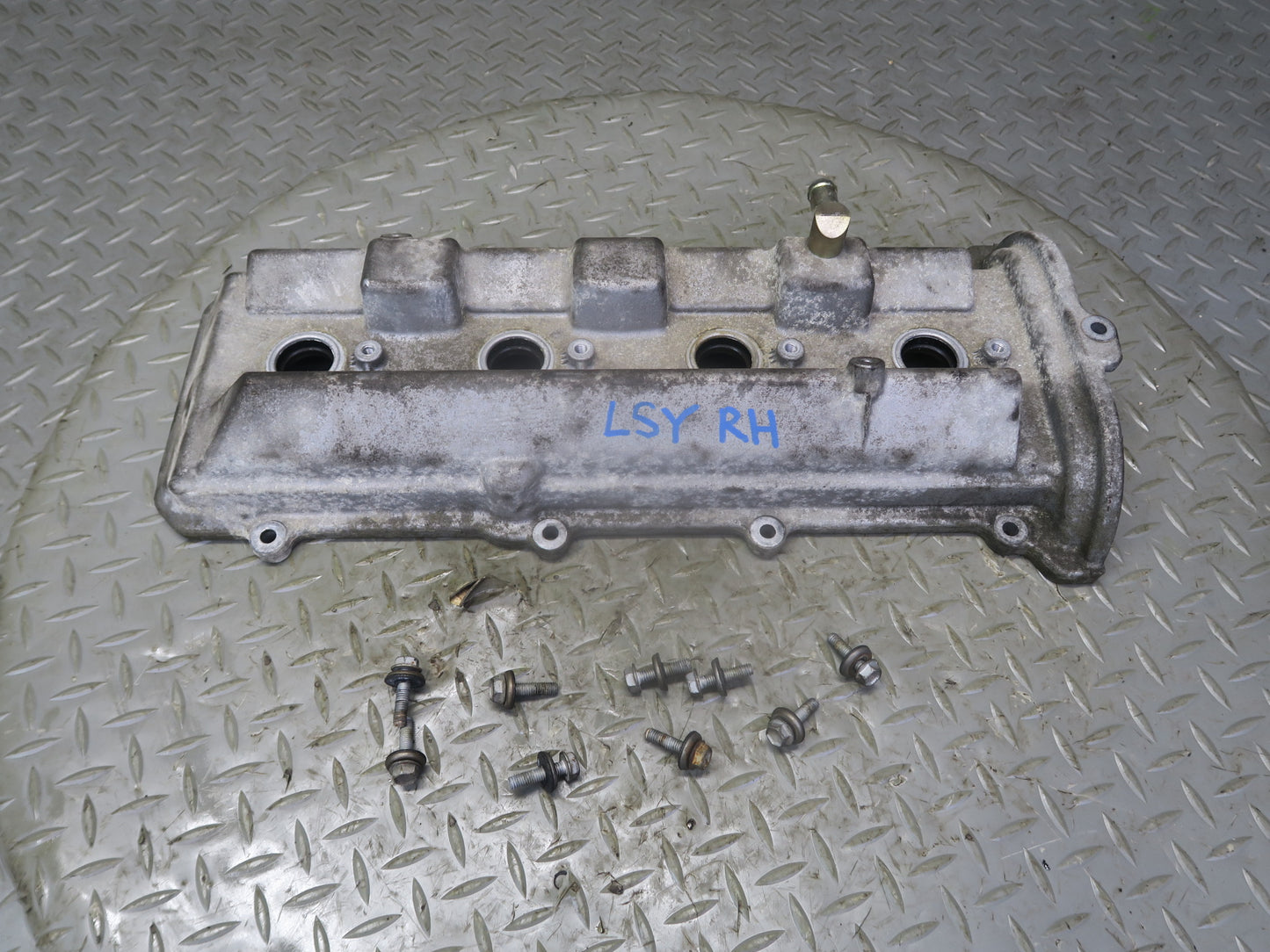 01-06 Lexus LS430 3UZFE Right Engine Motor Cylinder Head Valve Cover OEM