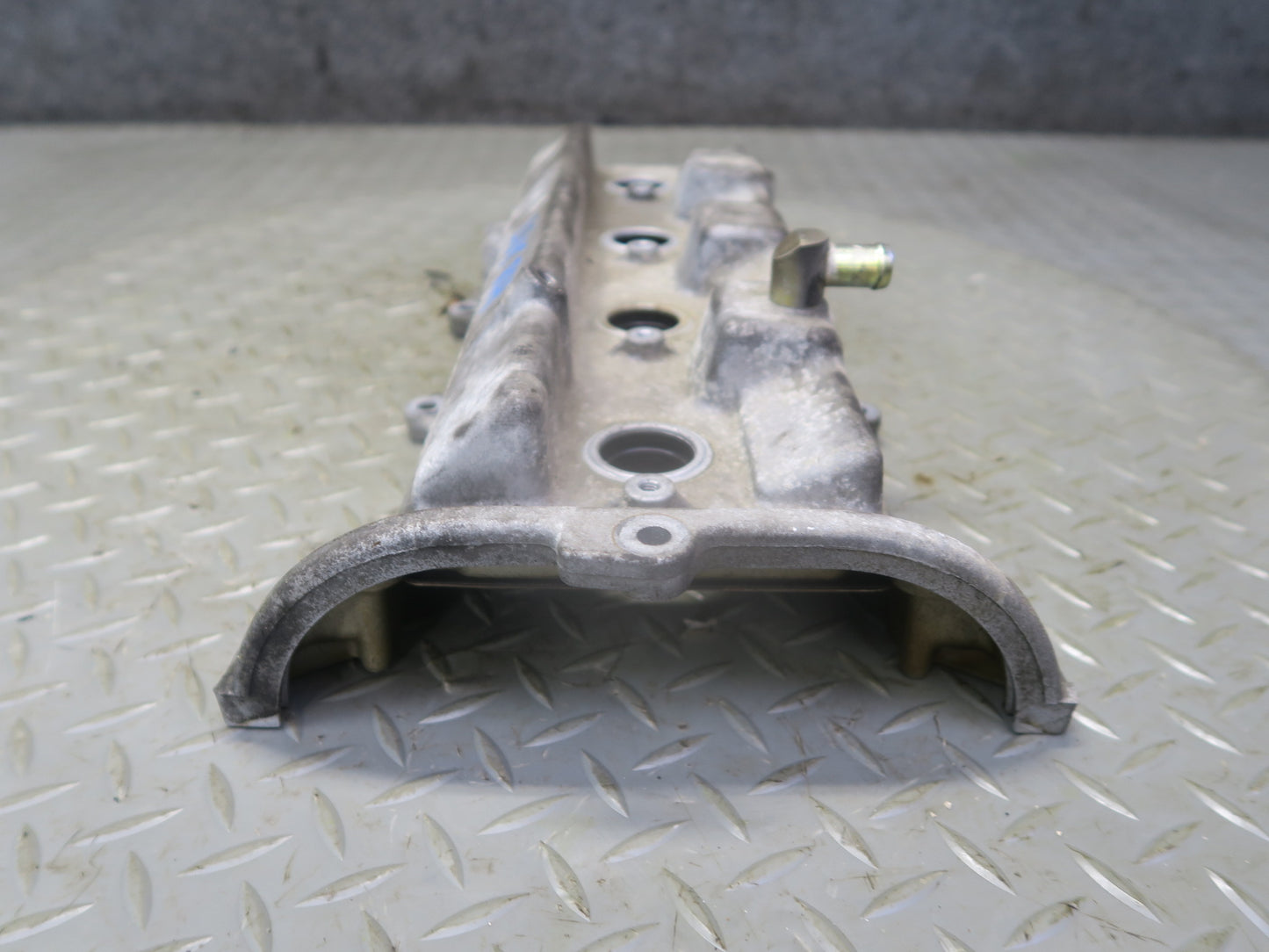 01-06 Lexus LS430 3UZFE Right Engine Motor Cylinder Head Valve Cover OEM