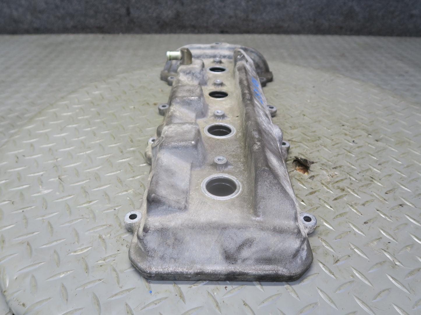 01-06 Lexus LS430 3UZFE Right Engine Motor Cylinder Head Valve Cover OEM