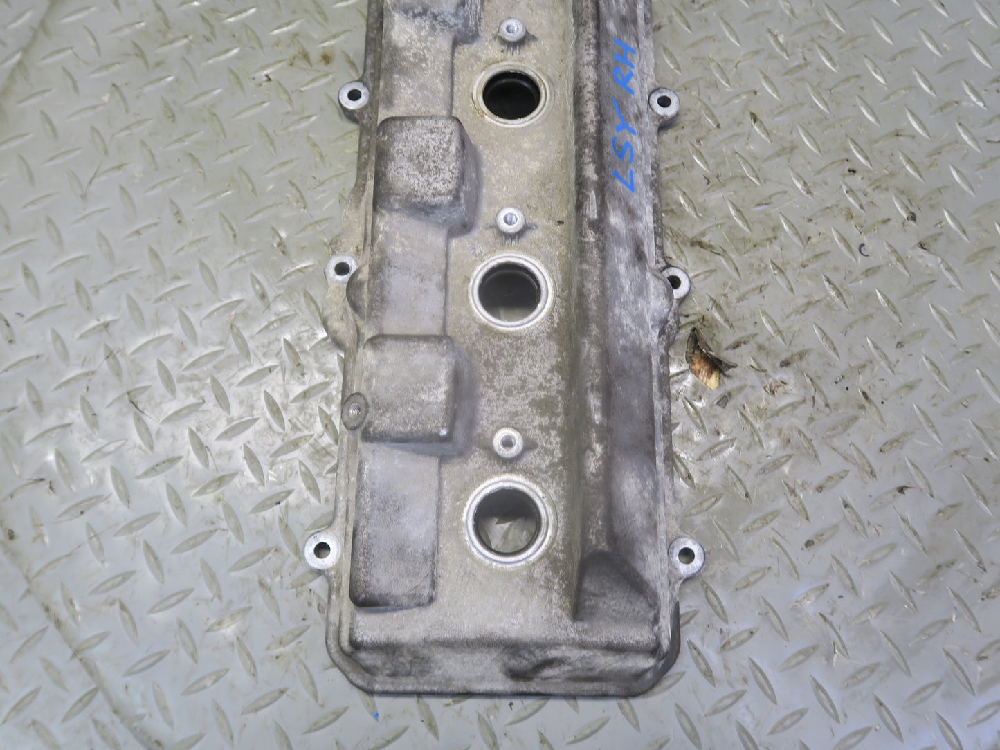01-06 Lexus LS430 3UZFE Right Engine Motor Cylinder Head Valve Cover OEM
