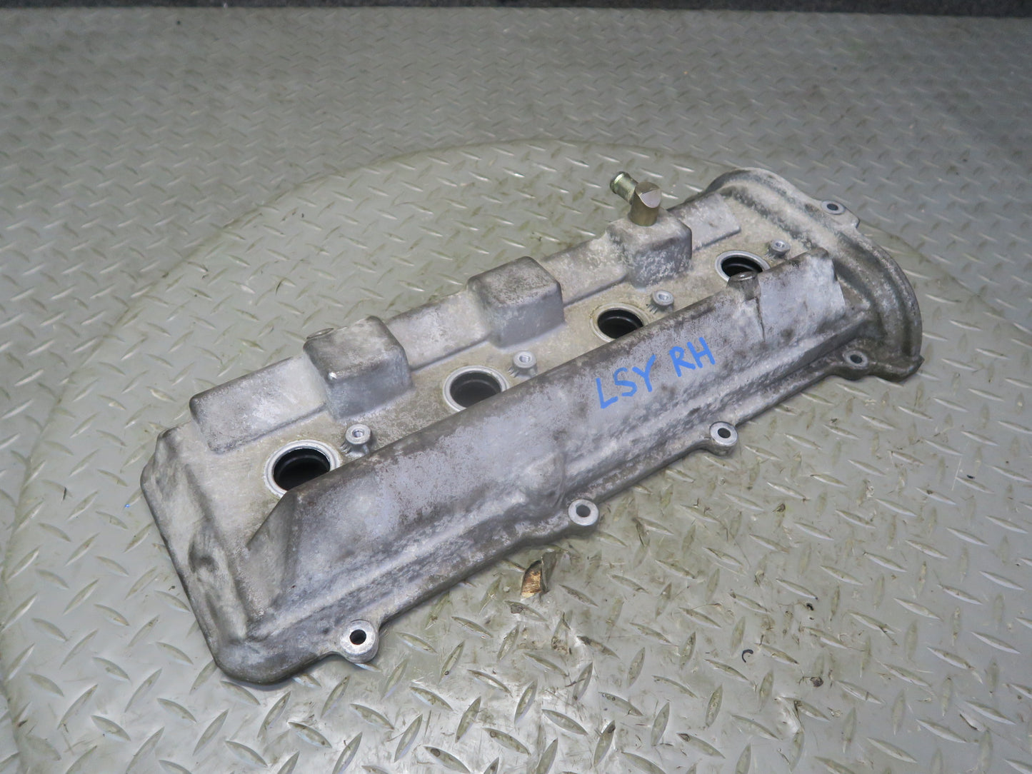 01-06 Lexus LS430 3UZFE Right Engine Motor Cylinder Head Valve Cover OEM