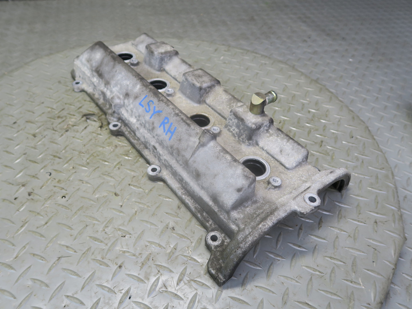 01-06 Lexus LS430 3UZFE Right Engine Motor Cylinder Head Valve Cover OEM