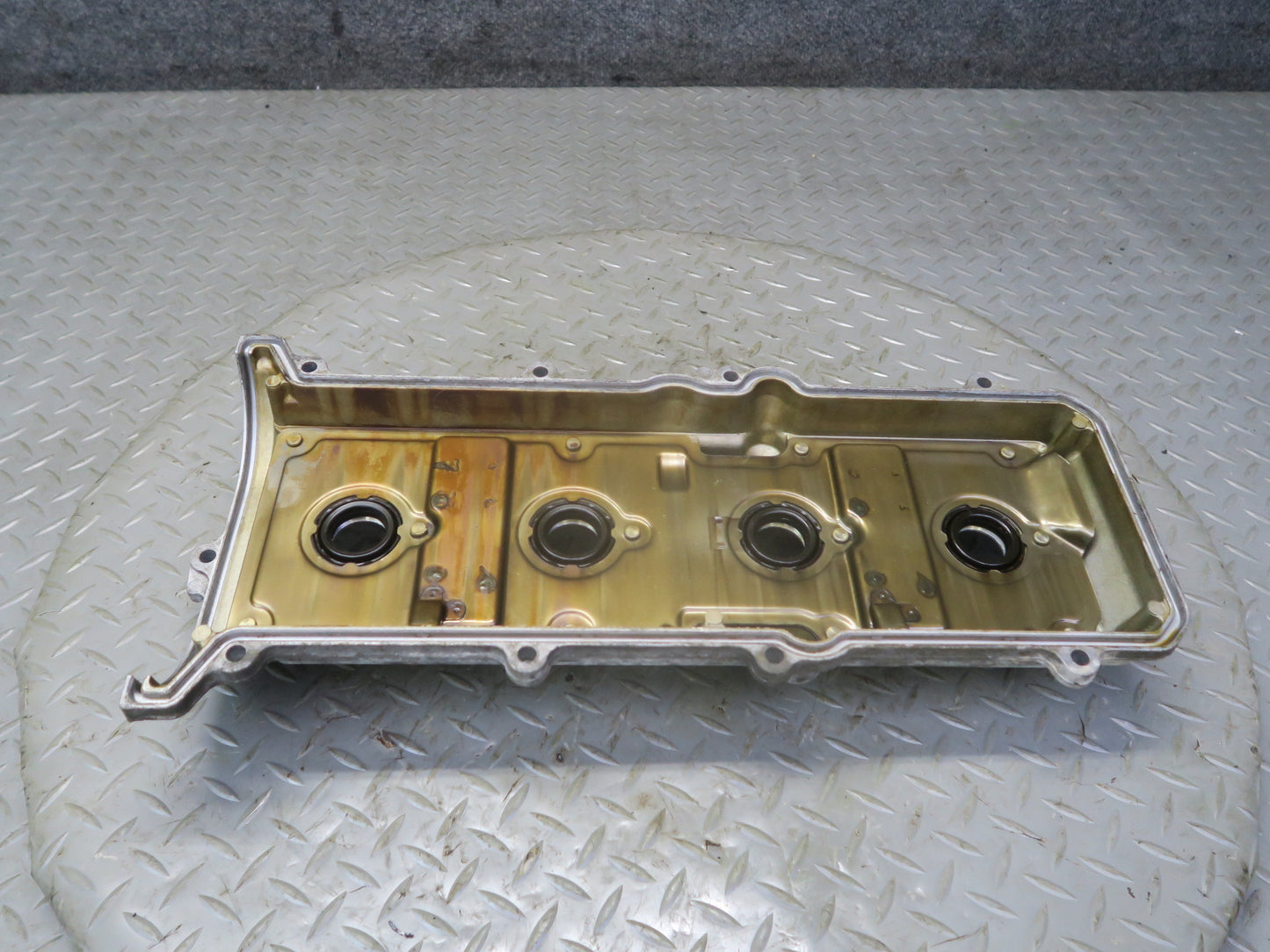 01-06 Lexus LS430 3UZFE Right Engine Motor Cylinder Head Valve Cover OEM