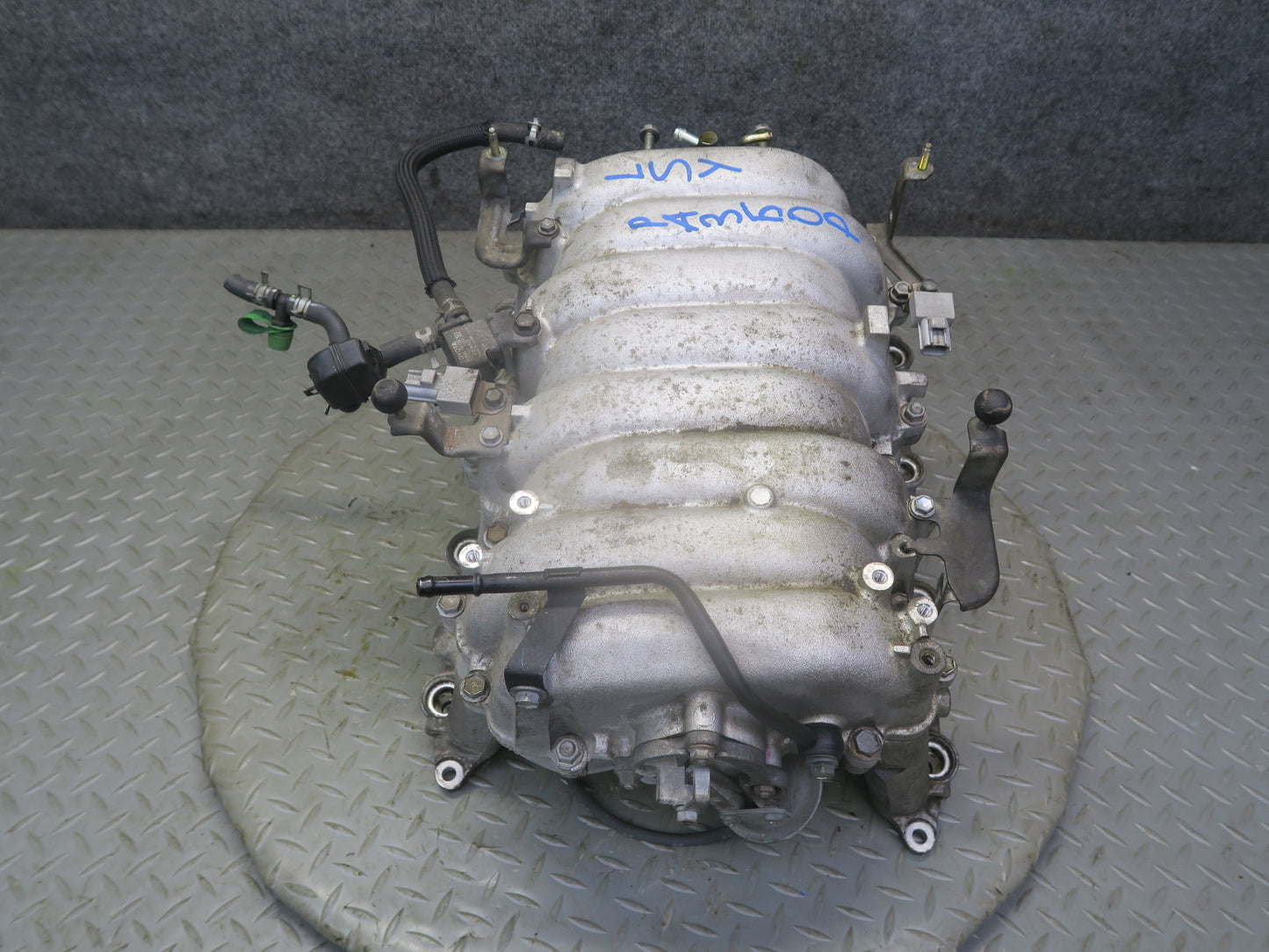 04-06 Lexus LS430 UCF30L 3UZFE Intake Manifold OEM