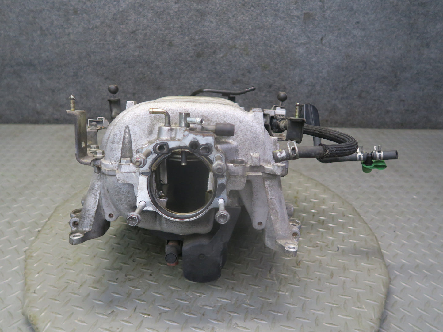 04-06 Lexus LS430 UCF30L 3UZFE Intake Manifold OEM