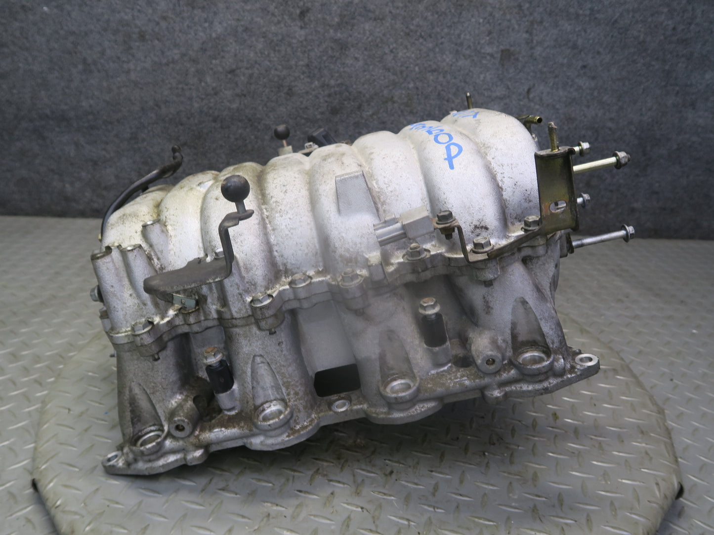04-06 Lexus LS430 UCF30L 3UZFE Intake Manifold OEM