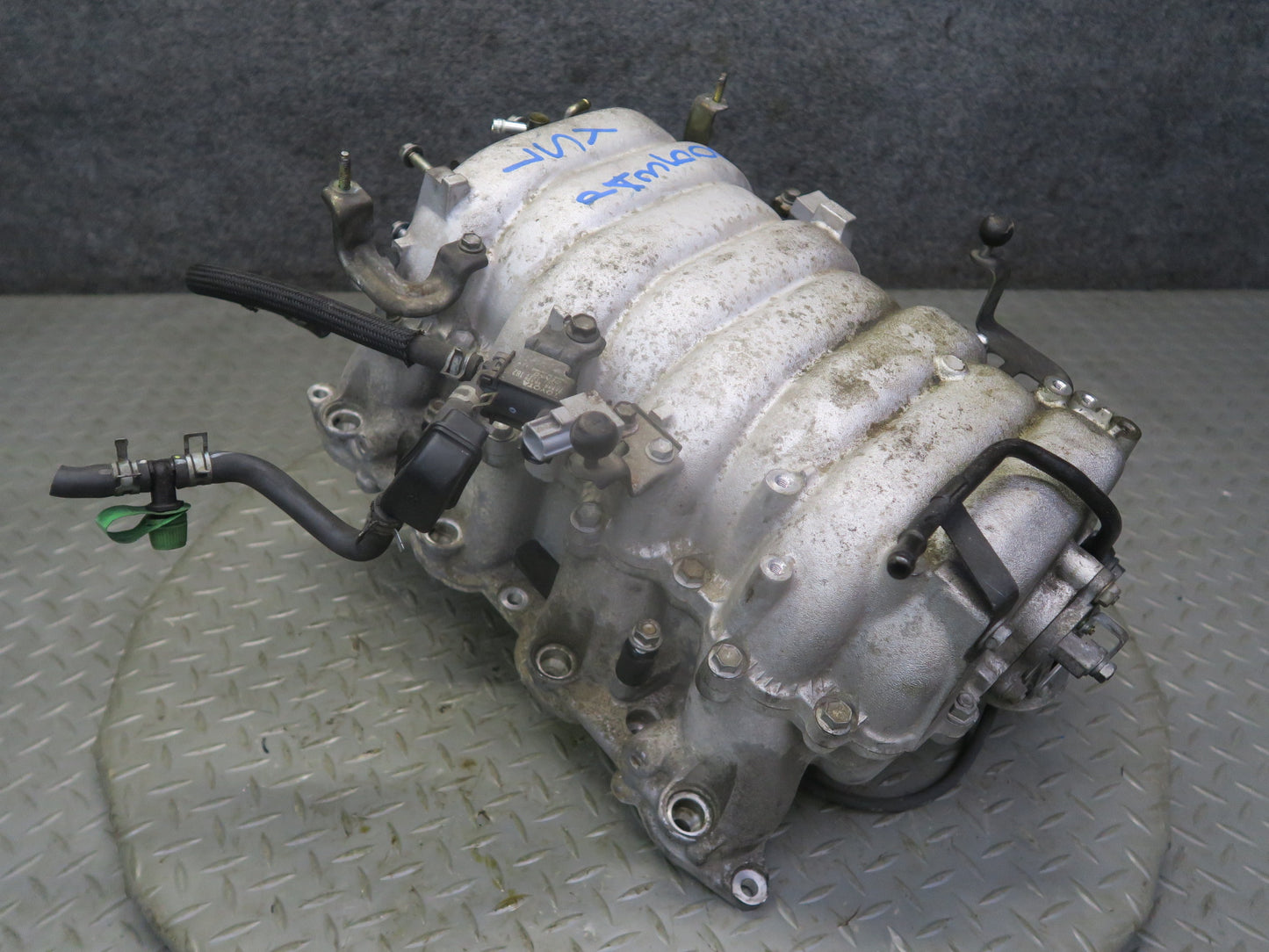 04-06 Lexus LS430 UCF30L 3UZFE Intake Manifold OEM