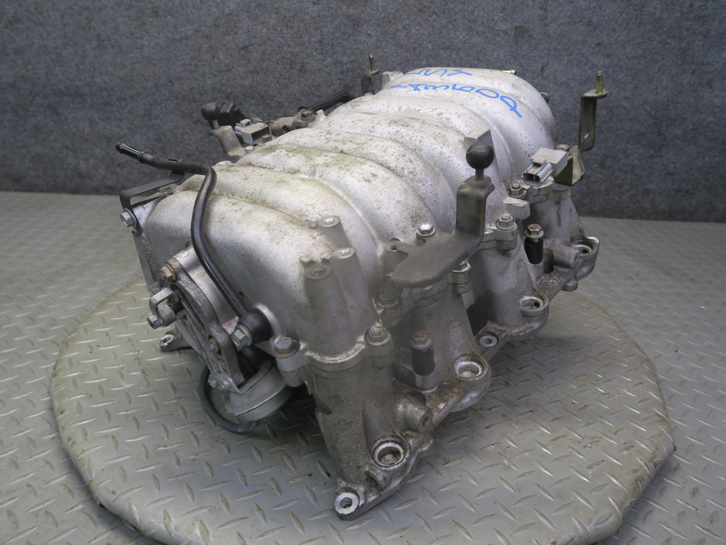 04-06 Lexus LS430 UCF30L 3UZFE Intake Manifold OEM