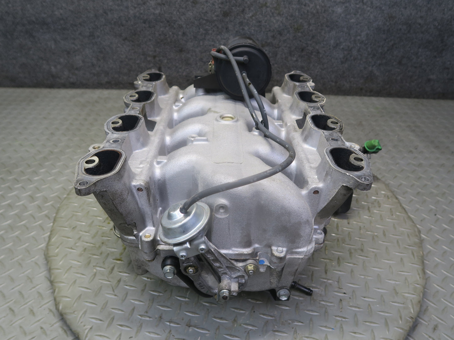 04-06 Lexus LS430 UCF30L 3UZFE Intake Manifold OEM