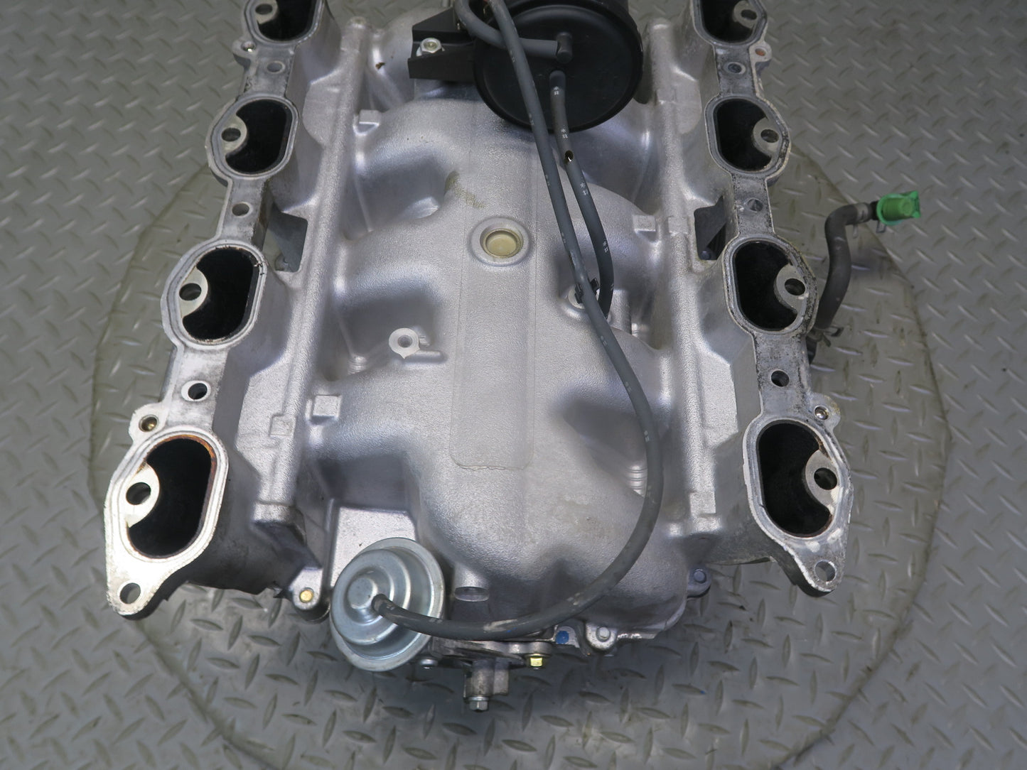 04-06 Lexus LS430 UCF30L 3UZFE Intake Manifold OEM