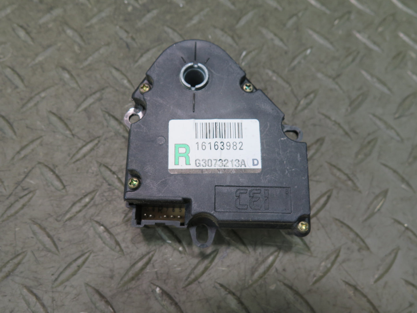 97-04 Chevrolet Corvette C5 Set of 2 A/C Heater Flap Door Actuator Motor OEM