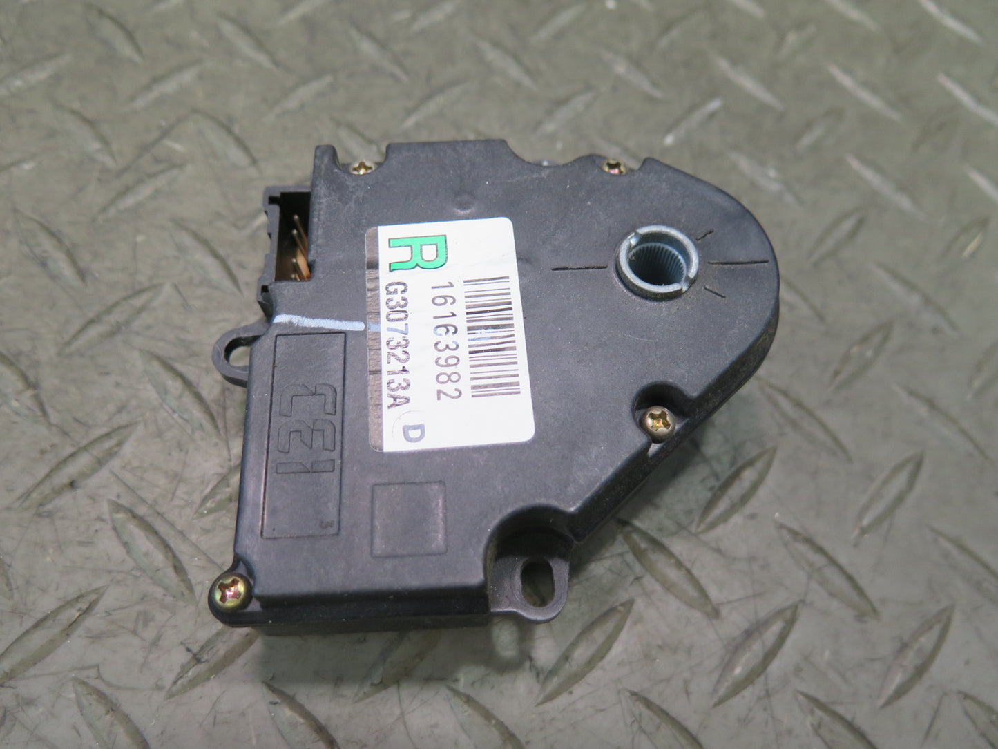 97-04 Chevrolet Corvette C5 Set of 2 A/C Heater Flap Door Actuator Motor OEM