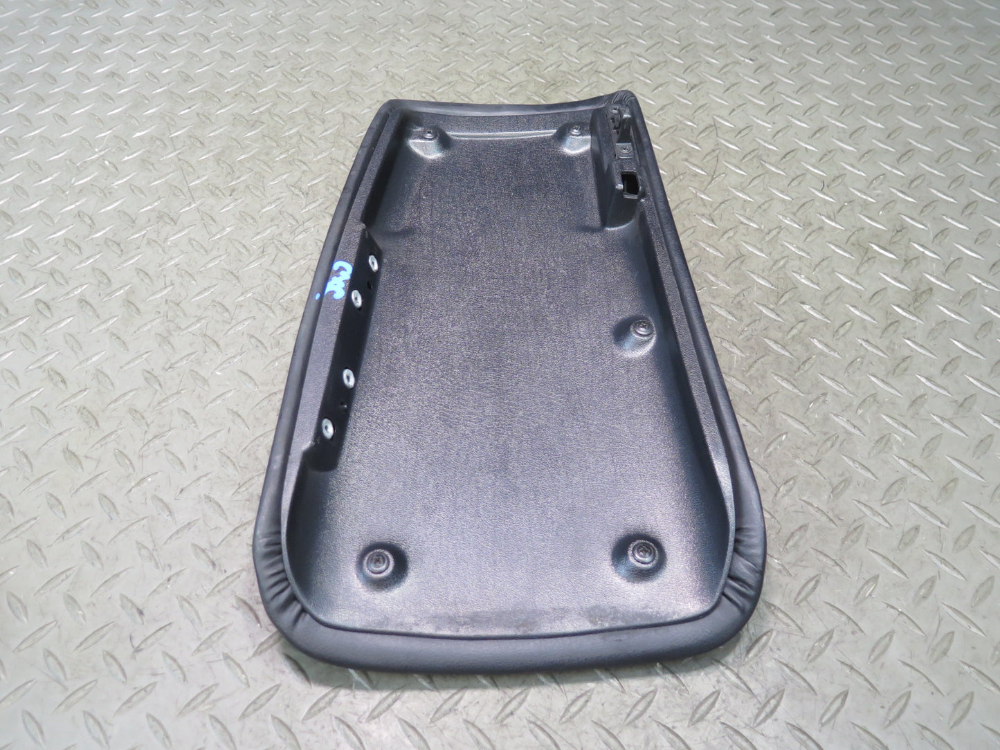 97-04 Chevrolet Corvette C5 Center Console Leather Armrest Lid Black OEM
