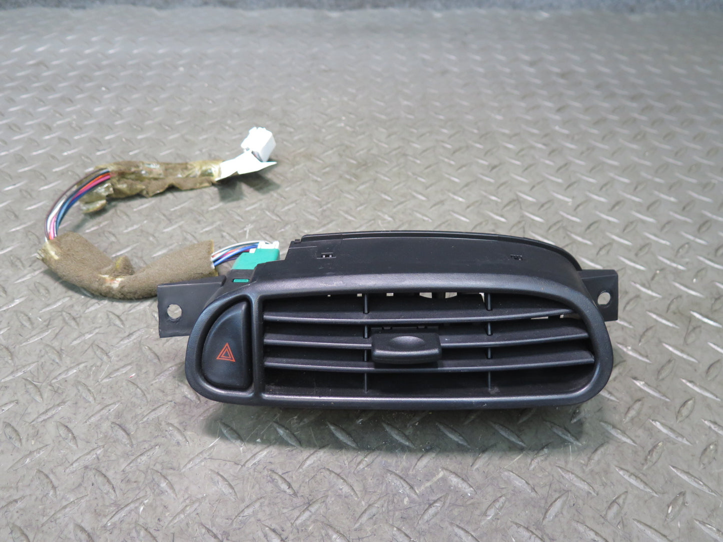 97-04 Chevrolet Corvette C5 Set of 3 Dash Front Left & Right Air Vent Grille OEM