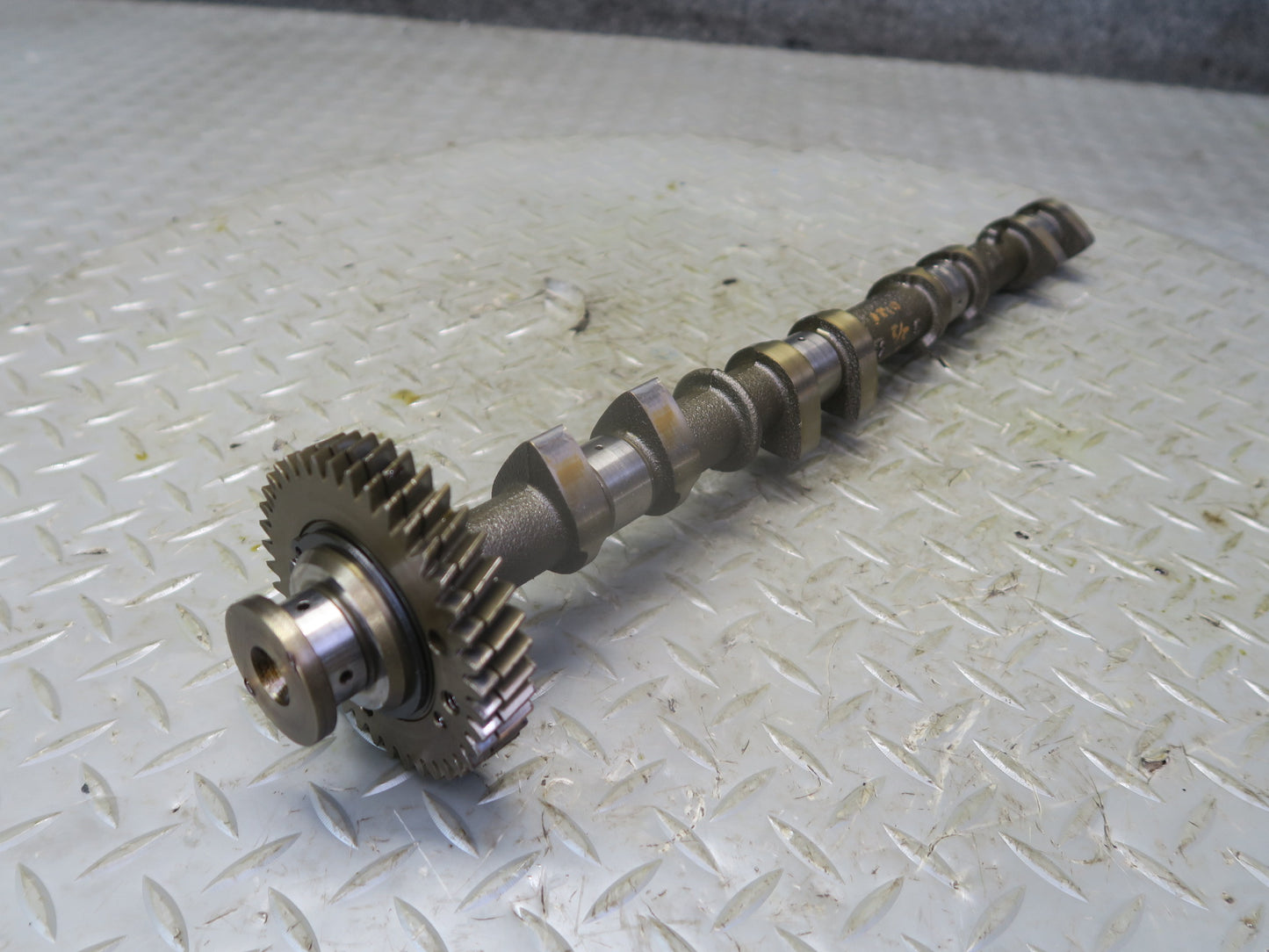 01-06 Lexus LS430 UCF30L 3UZFE Set of 2 Right Intake & Exhaust Camshaft OEM