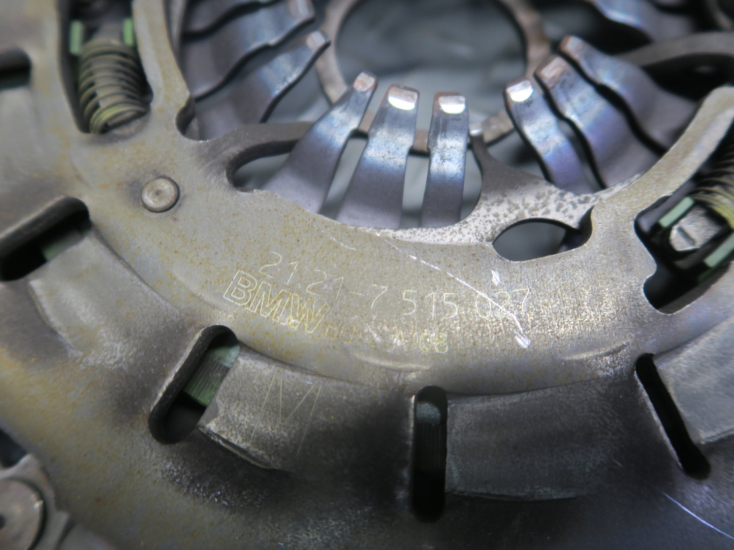 01-02 BMW E36/7 Z3 3.0L M54 M/T Transmission Flywheel Clutch Pressure Plate OEM