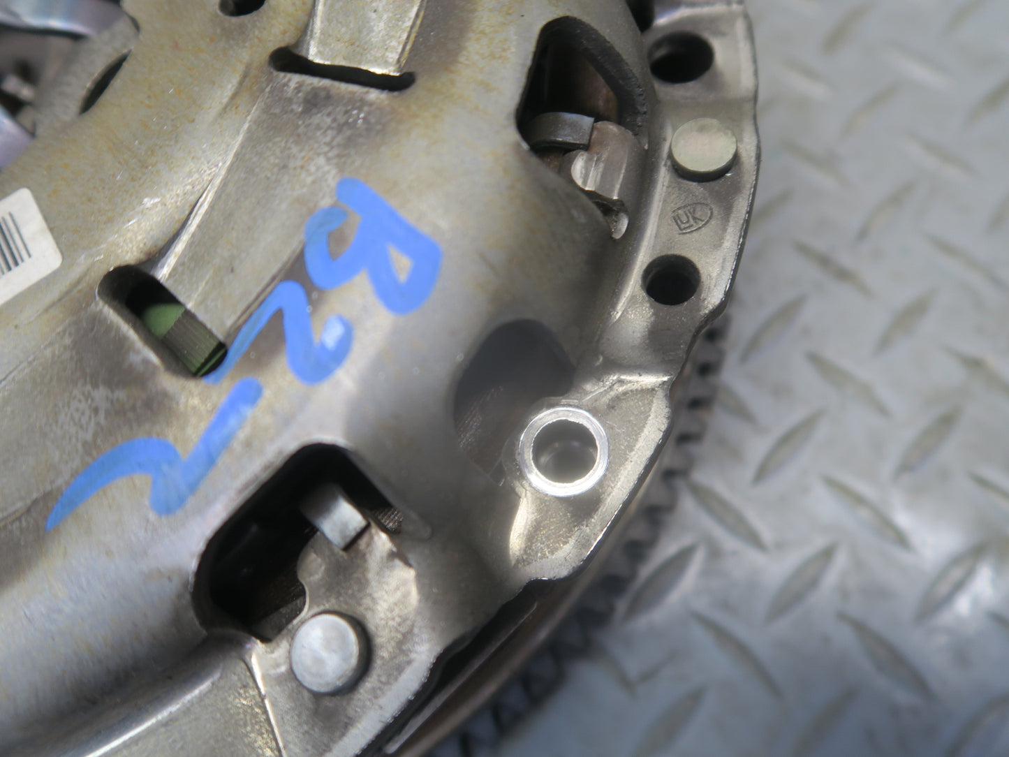 01-02 BMW E36/7 Z3 3.0L M54 M/T Transmission Flywheel Clutch Pressure Plate OEM