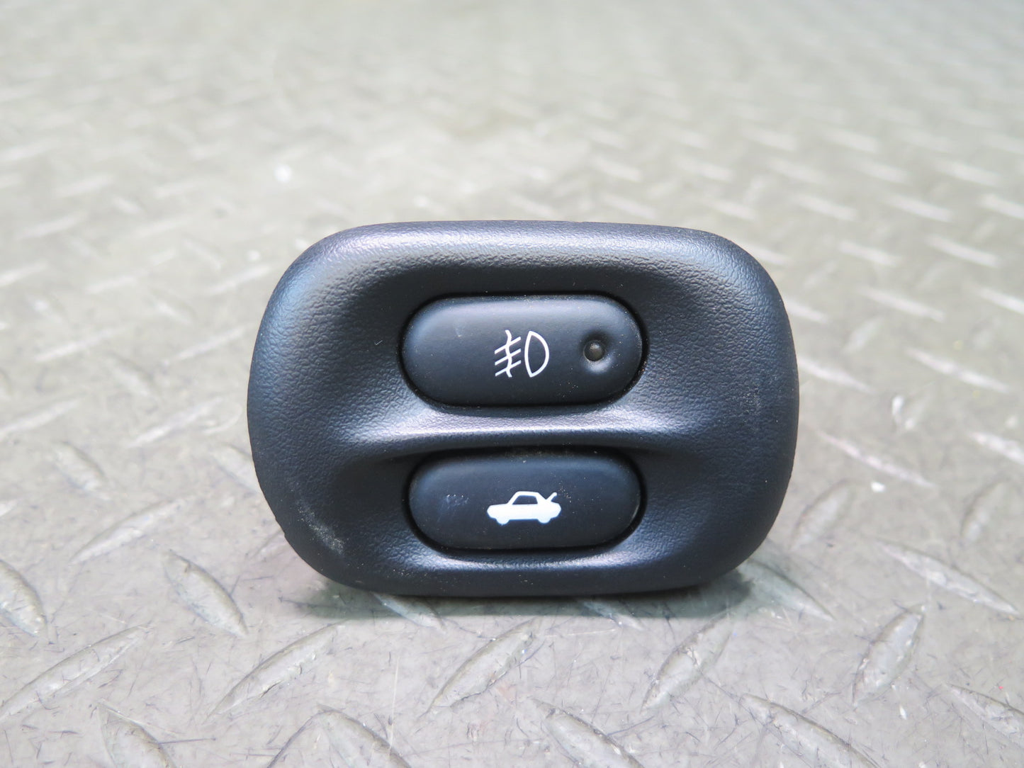 97-04 Chevrolet Corvette C5 Fog Light Trunk Release Switch Button 12135155 OEM